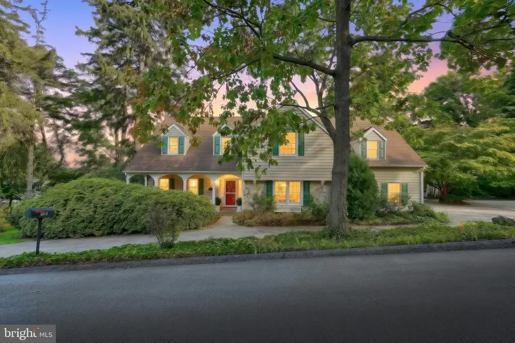 1301 Niles Ln, YORK