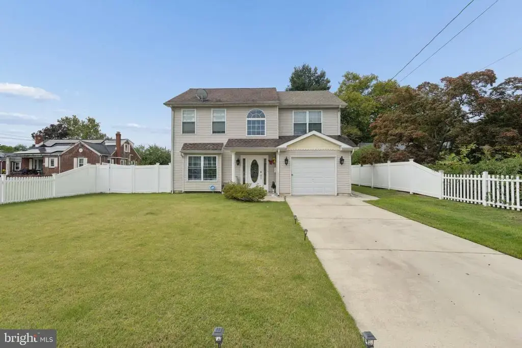 531 Manor Rd, BEVERLY