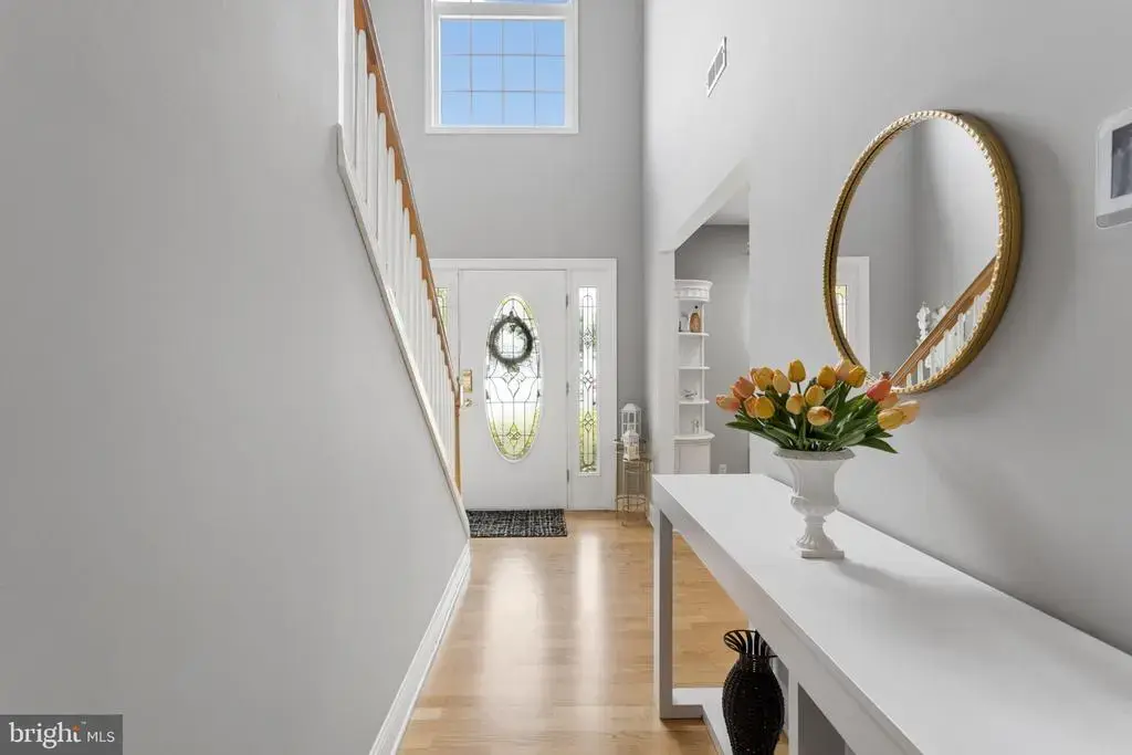 531 Manor Rd, BEVERLY