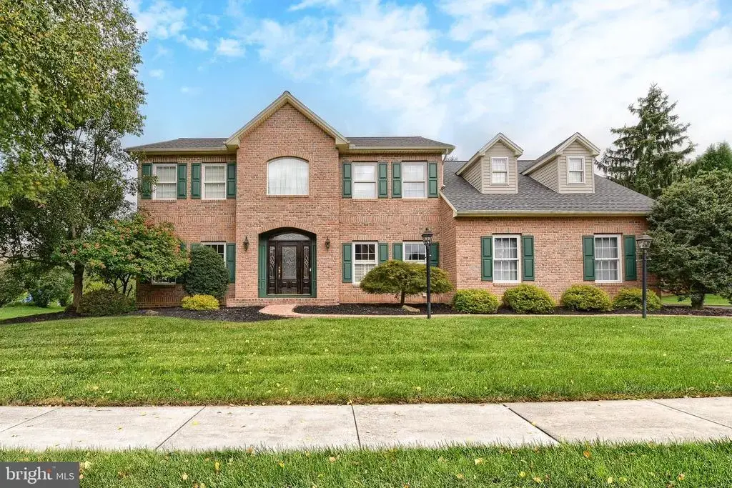 4980 Westchester Dr, HARRISBURG
