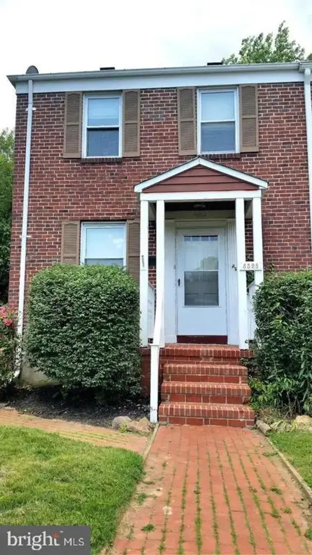 8528 Water Oak Rd, Parkville