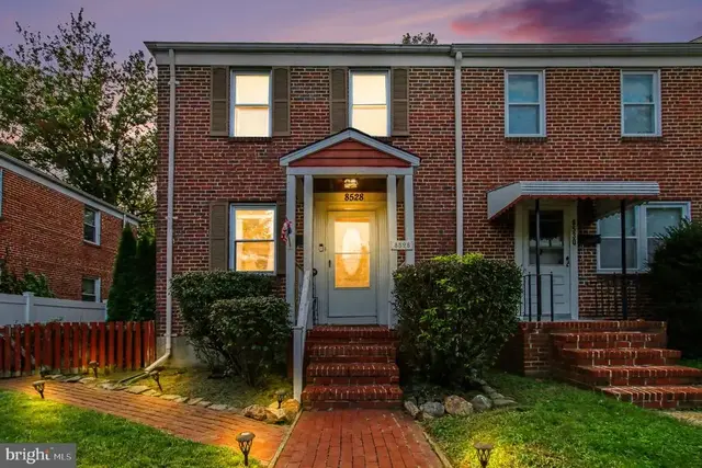 8528 Water Oak Rd, Parkville