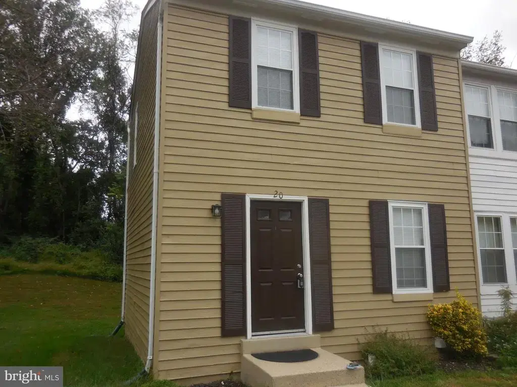 20 Valley Bend Ct, GERMANTOWN
