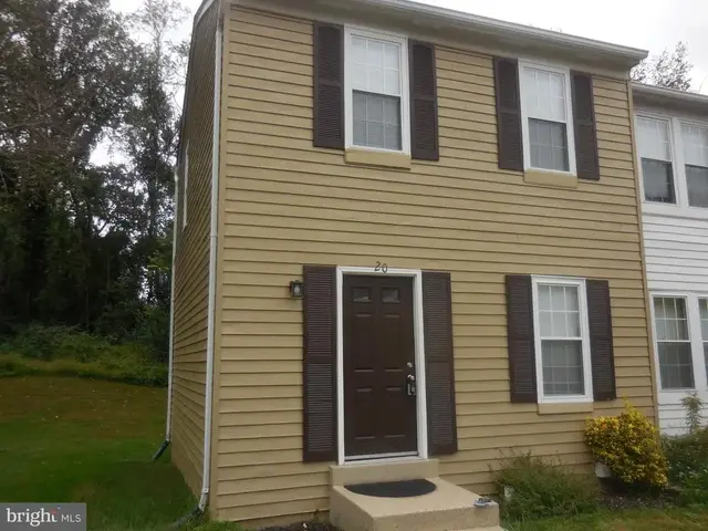 20 Valley Bend Ct, Germantown