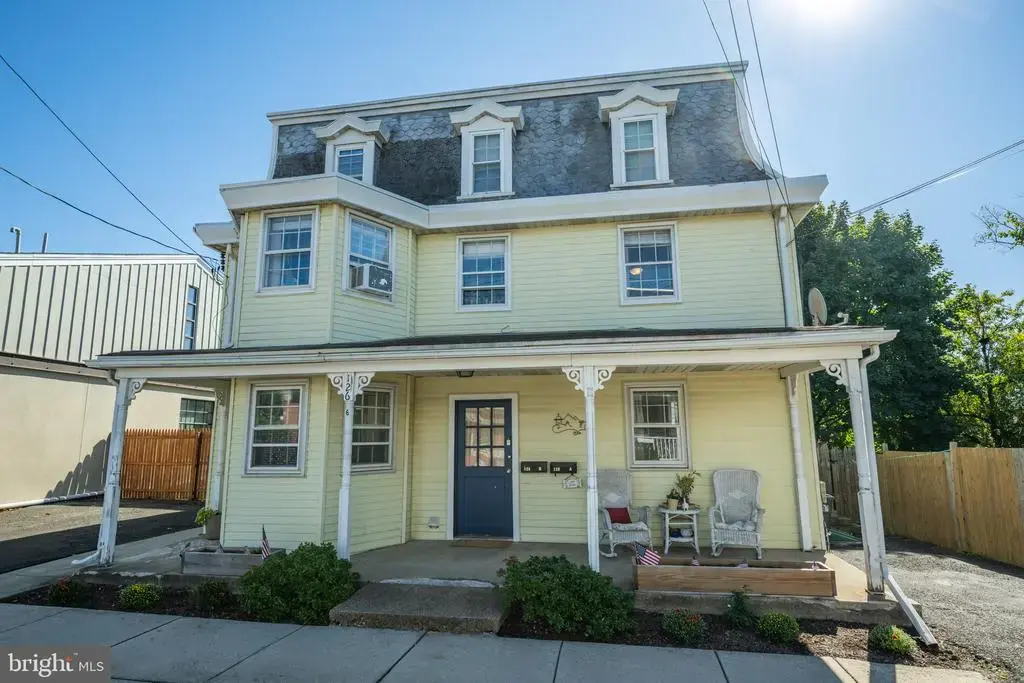 126 Poplar St, AMBLER