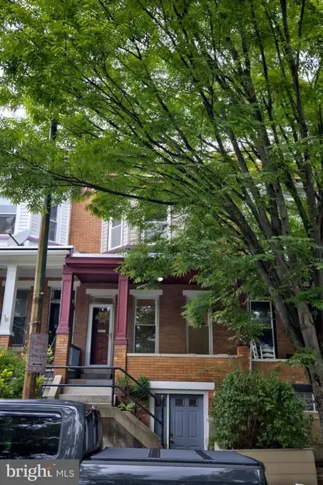 608 E 33rd St, Baltimore
