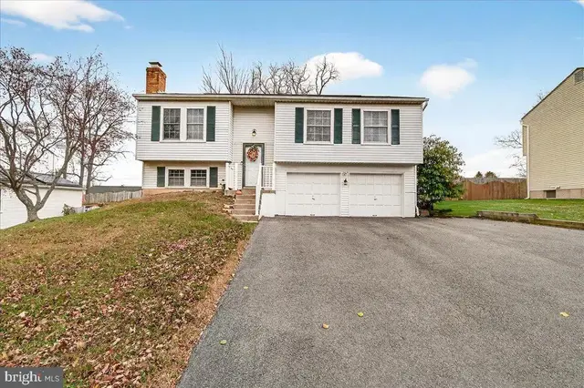 25109 Chimney House Ct, Damascus