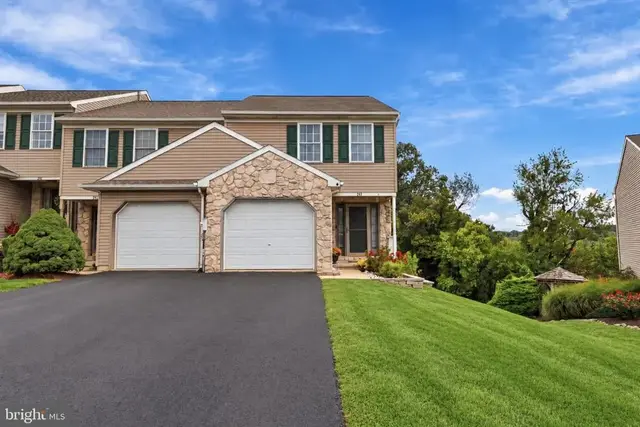 343 Oakridge Dr, Mountville