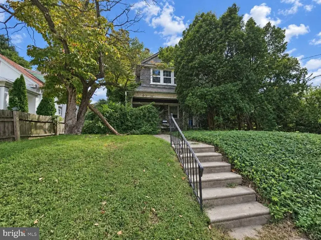 533 Hermit St, PHILADELPHIA