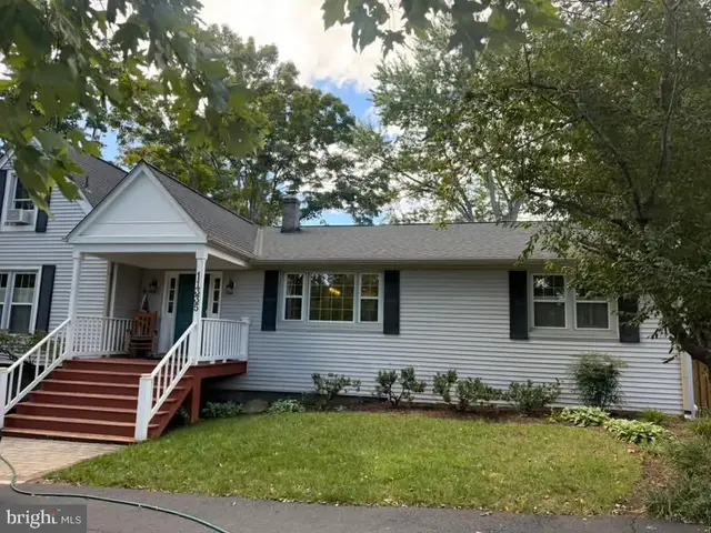 11335 Waples Mill Rd, Oakton