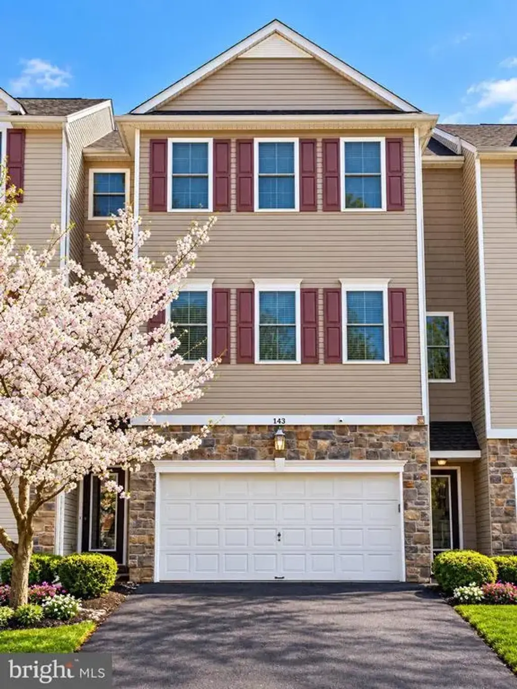 143 Saddlebrook Dr, BENSALEM