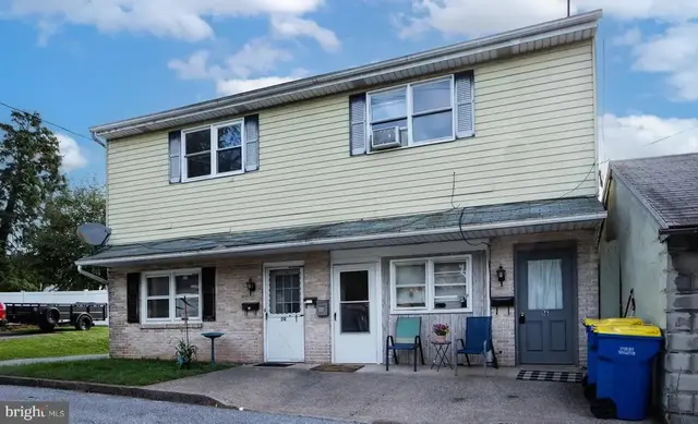 16 Astor Ave, Middletown