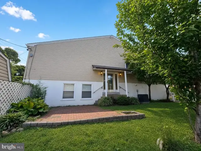 9245 State Rd, Philadelphia