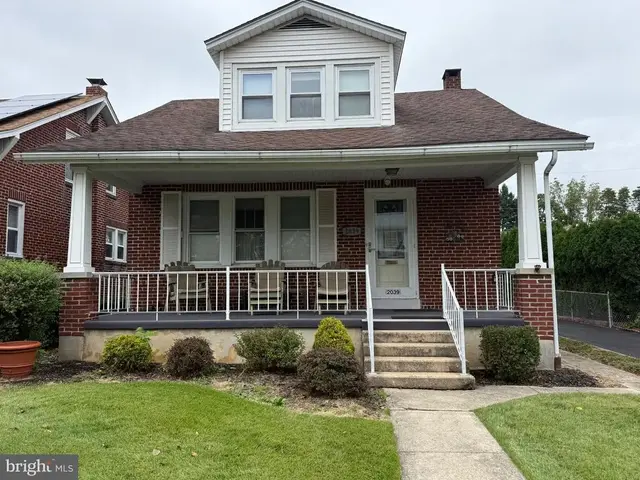2039 Reading Ave, Reading