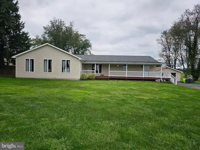841 Doctor Miller Rd S, North East
