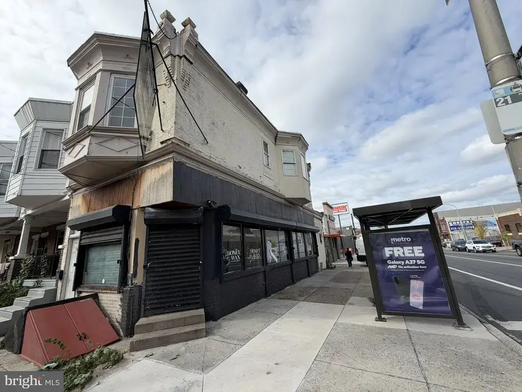 100 S 55th St, PHILADELPHIA