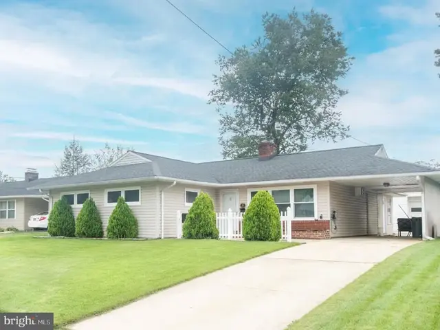 15 W Stephen Dr, Newark