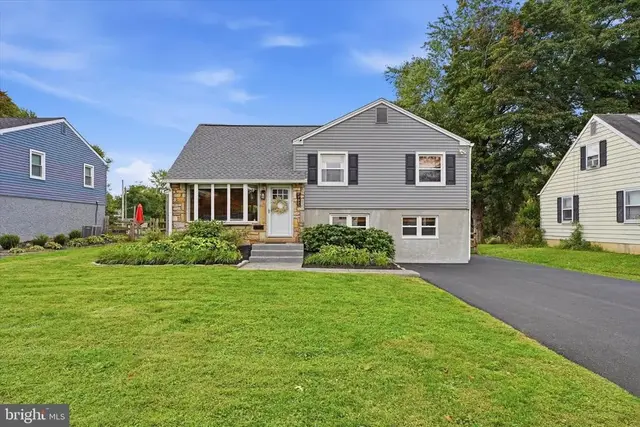 1312 Bradford Rd, Oreland