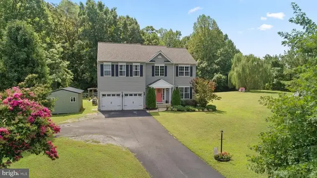 185 Fountain Ln, Saint Leonard
