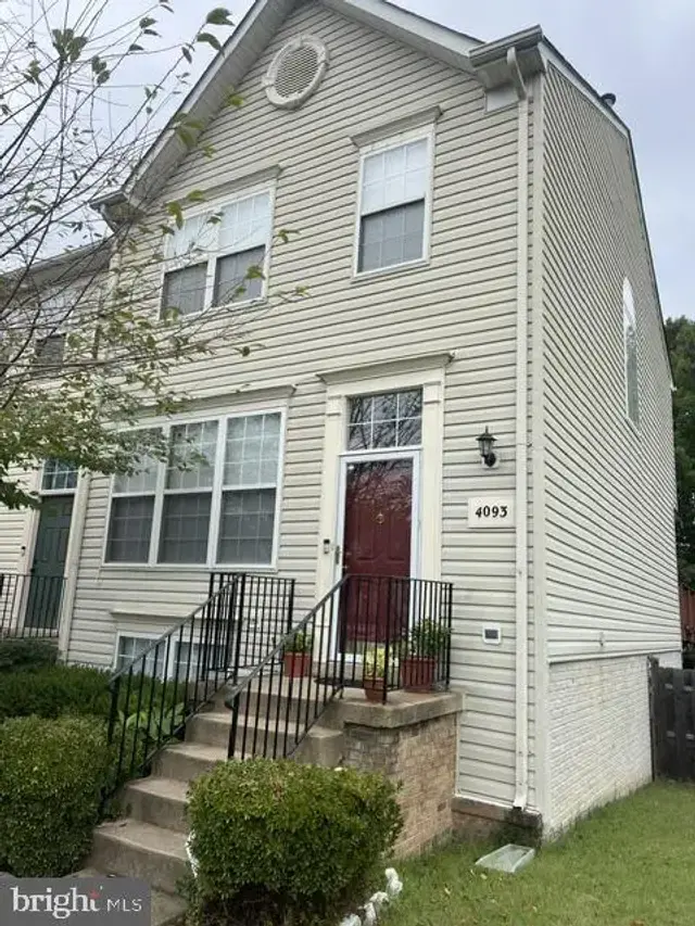 4093 Yellow Stone Loop, Dumfries