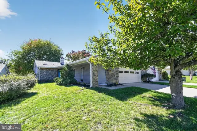 3530 Fitzhugh Ln #53-a, Silver Spring