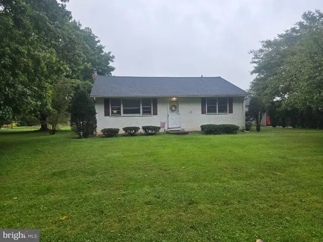 325 E Mount Kirk Ave #, Eagleville
