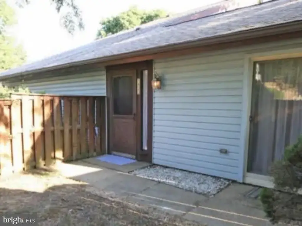 1923 Bellarbor Cir, CROFTON