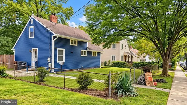 5934 Lemay Rd, Rockville