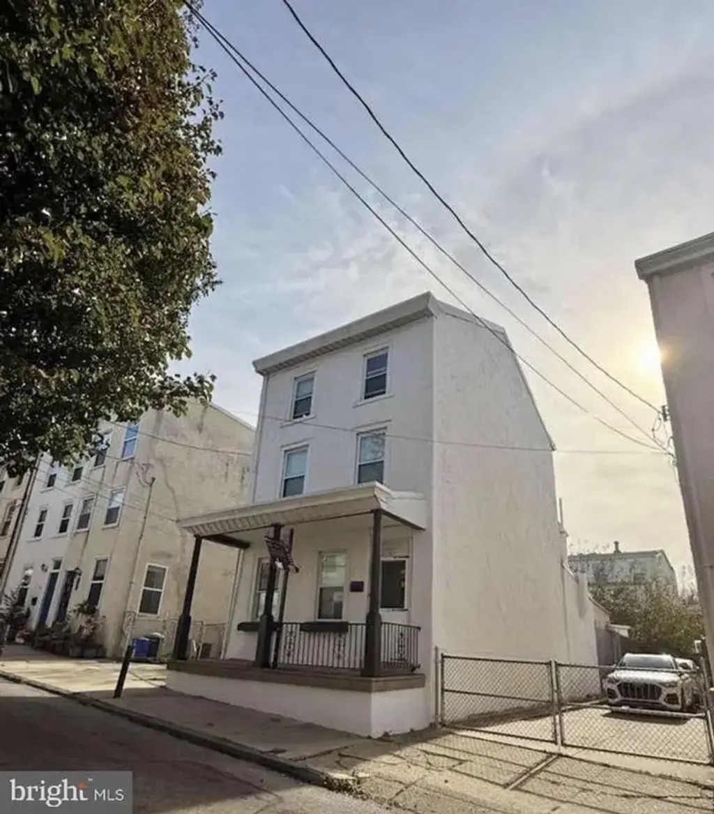193 Dupont St, PHILADELPHIA