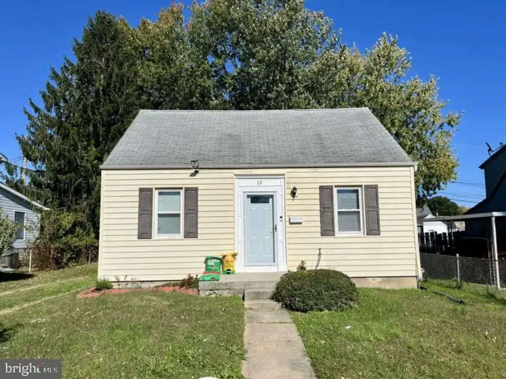 13 Plateau Rd, ESSEX