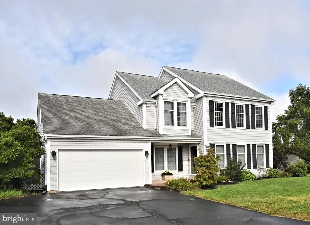 1019 Mayflower Dr, QUAKERTOWN
