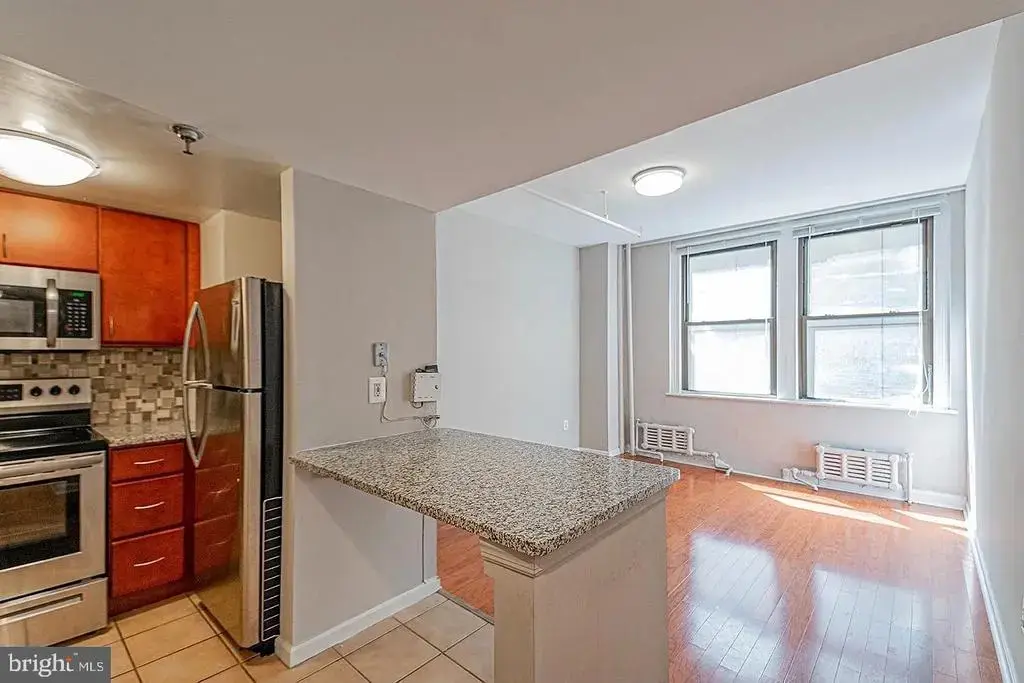 1324 Locust St #207, PHILADELPHIA