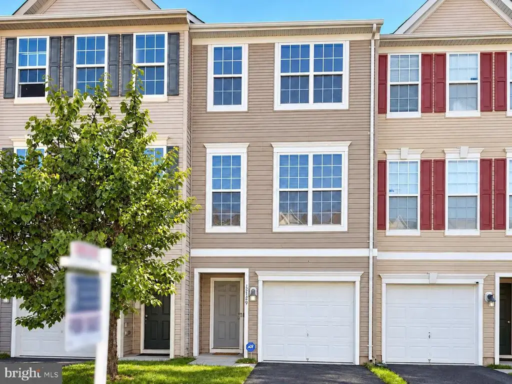 15729 John Diskin Cir, WOODBRIDGE