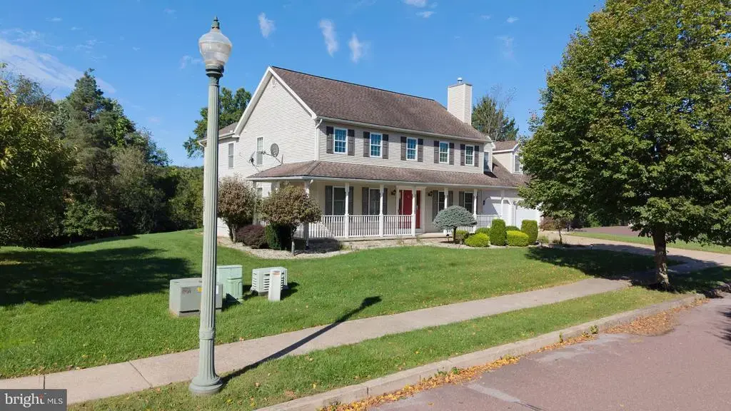 34 Kara Ln, BLOOMSBURG