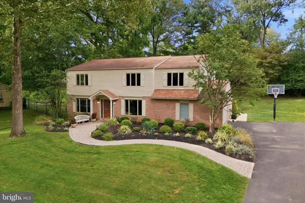33 Sugar Maple Ln, LAFAYETTE HILL