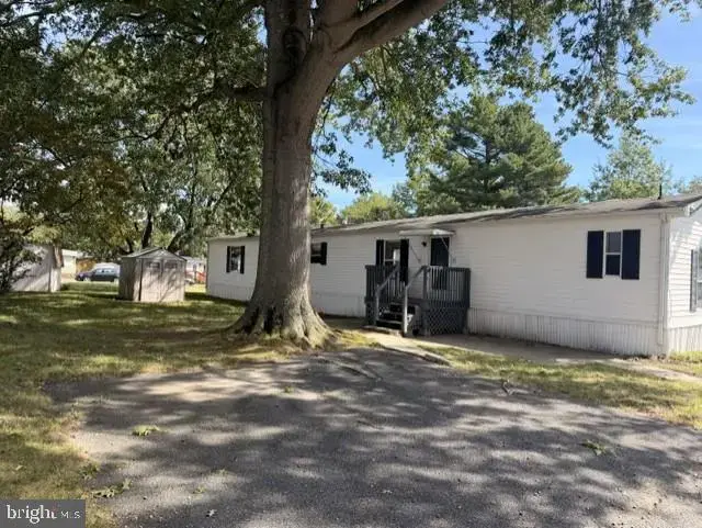 277 Donna Ln #277, Frederica