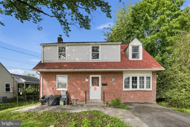 106 N Norwinden Dr, Springfield