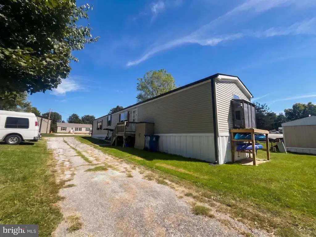 14 Chesapeake Dr, ABBOTTSTOWN