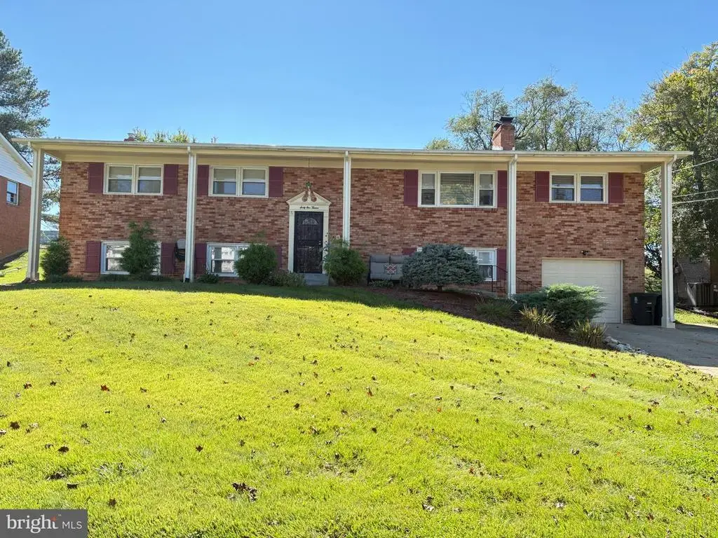 6112 Rayburn Dr, TEMPLE HILLS
