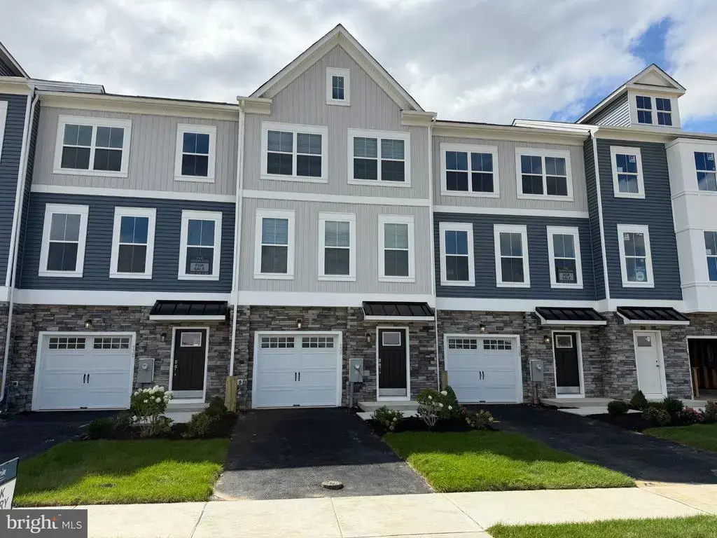 730 Rosler Way, MIDDLETOWN