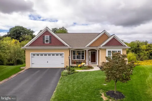761 Fieldstone Dr, Annville