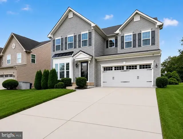 728 Falcon Ln, Aberdeen