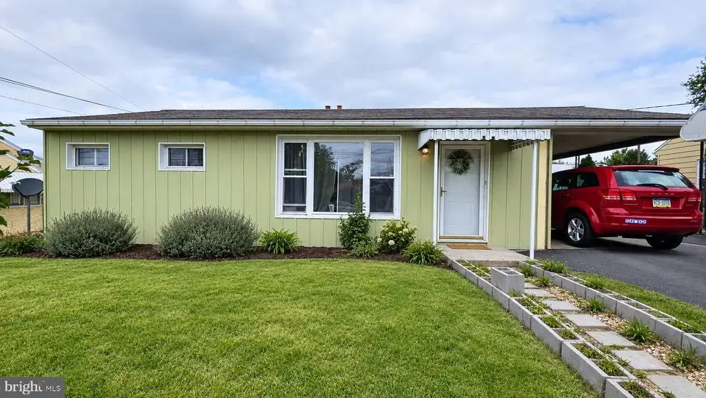 445 Hamilton Ave, CHAMBERSBURG
