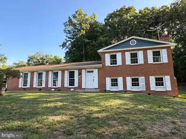 12301 Asbury Dr, Fort Washington