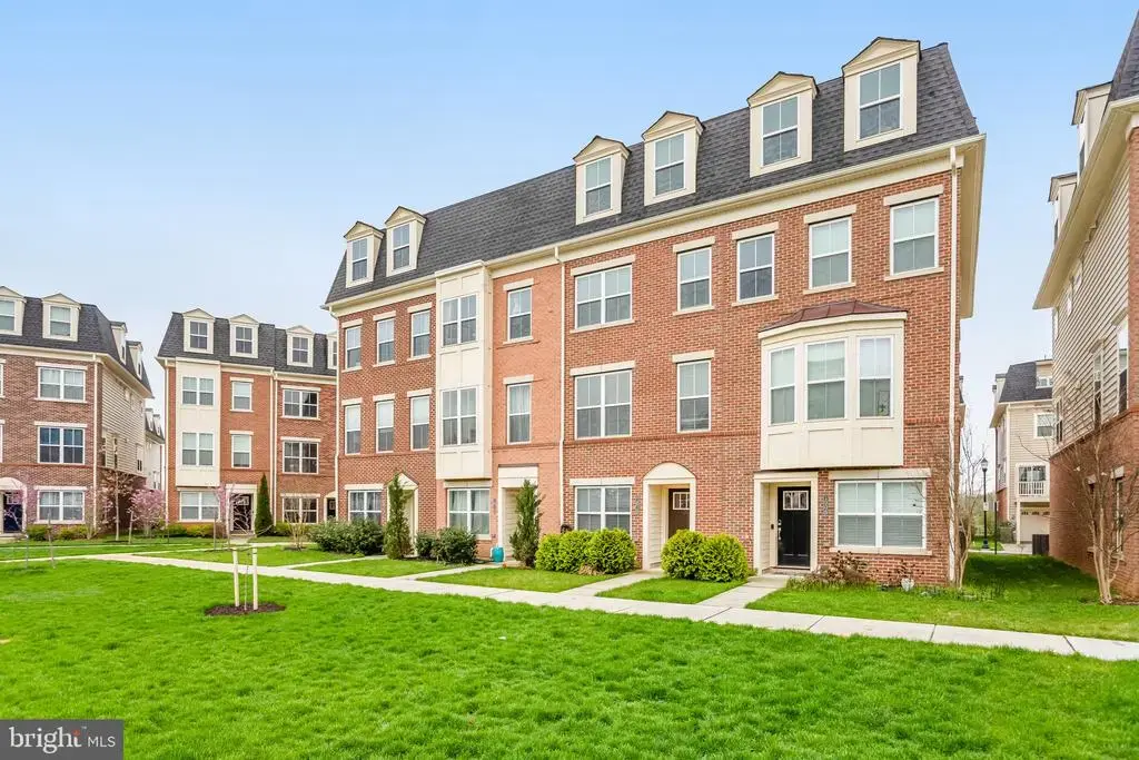 1010 Holden Rd, FREDERICK