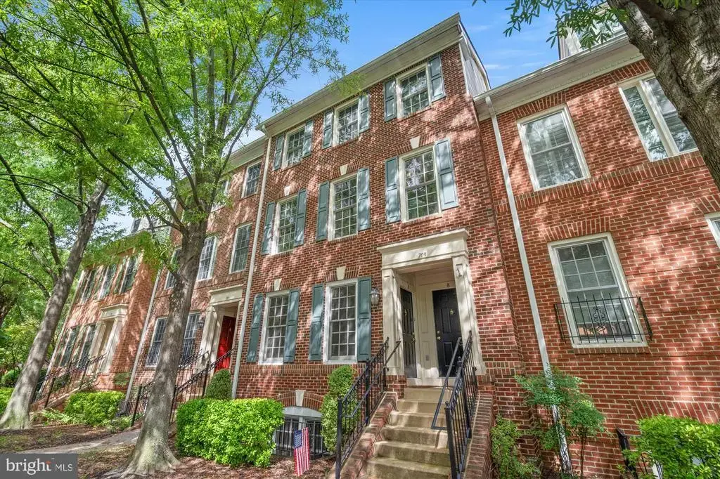 709 Massey Ln #b, ALEXANDRIA