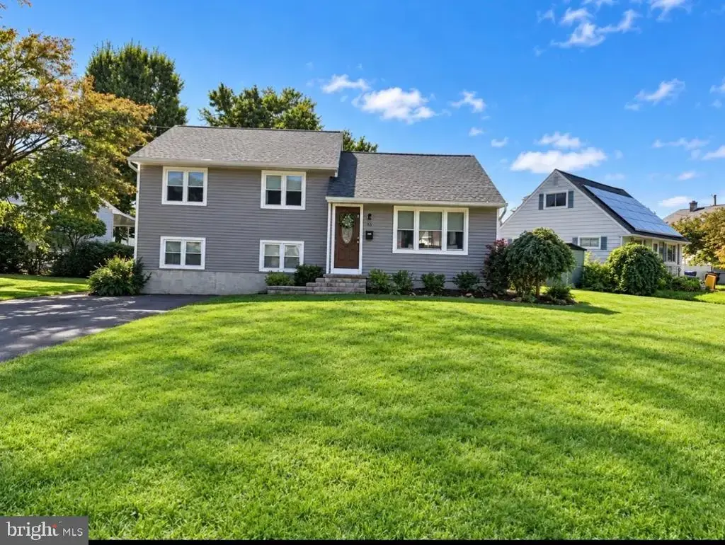 63 Charles Bossert Dr, BORDENTOWN