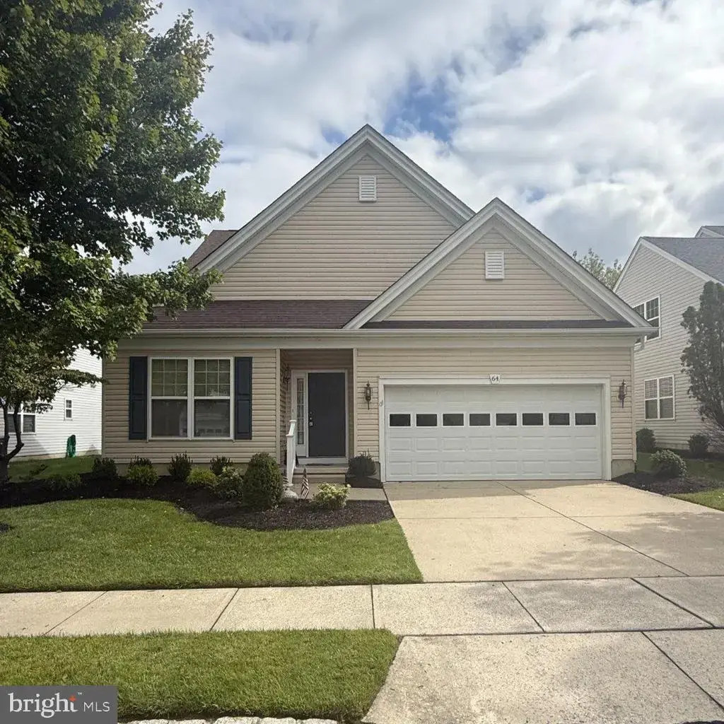 64 Lowell Dr, MARLTON