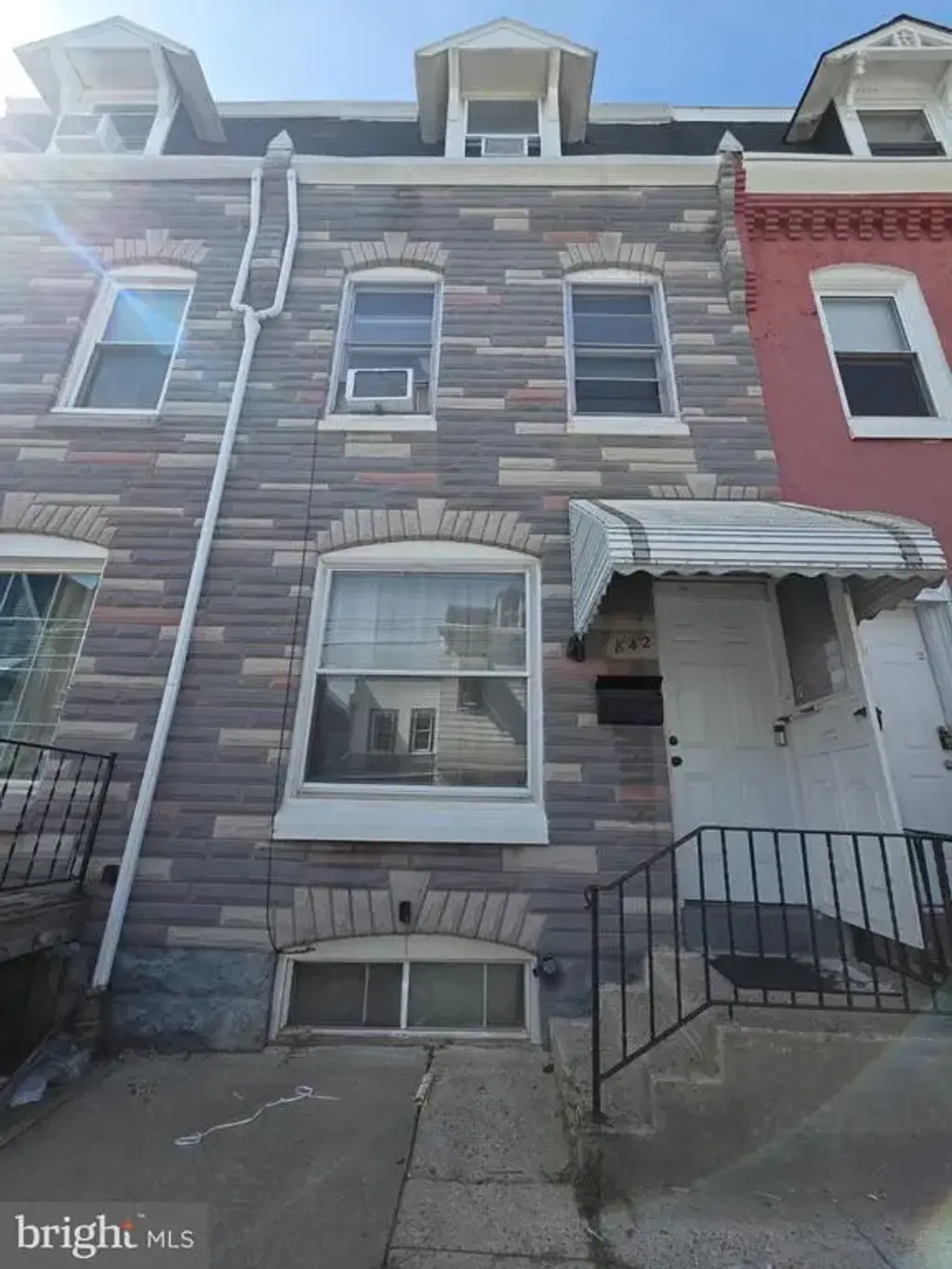 842 Church St, READING