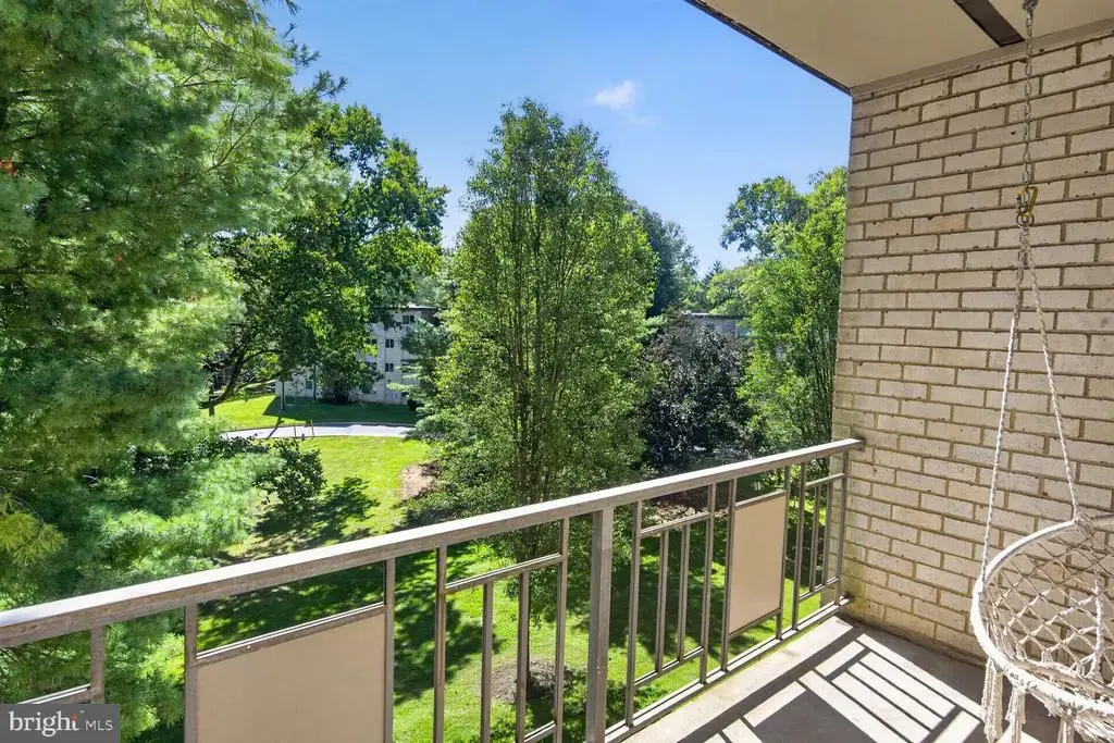 12307 Braxfield Ct #423, ROCKVILLE